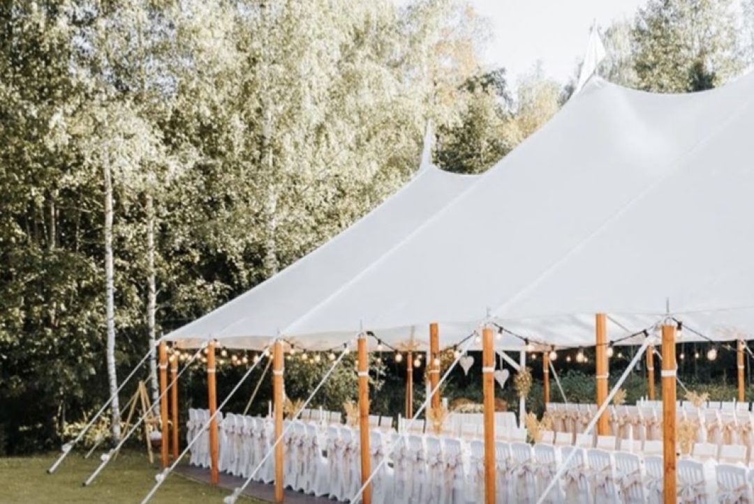 Ivory tent huren